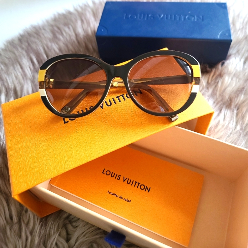 AUTHENTIC LOUIS VUITTON CAT EYES SUNGLASSES